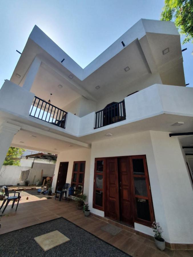 Airport Layover B&B Katunayaka Ngoại thất bức ảnh