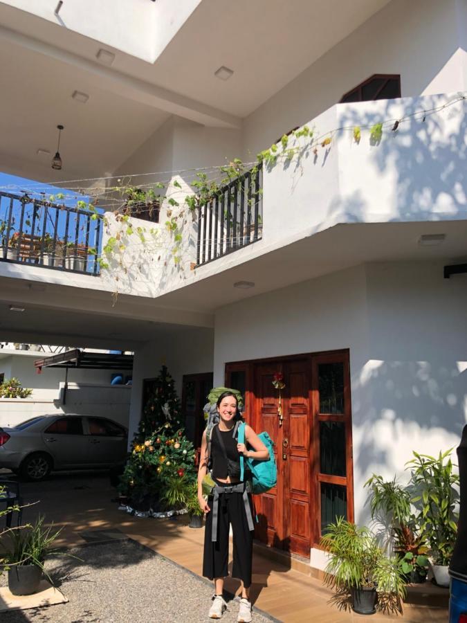 Airport Layover B&B Katunayaka Ngoại thất bức ảnh