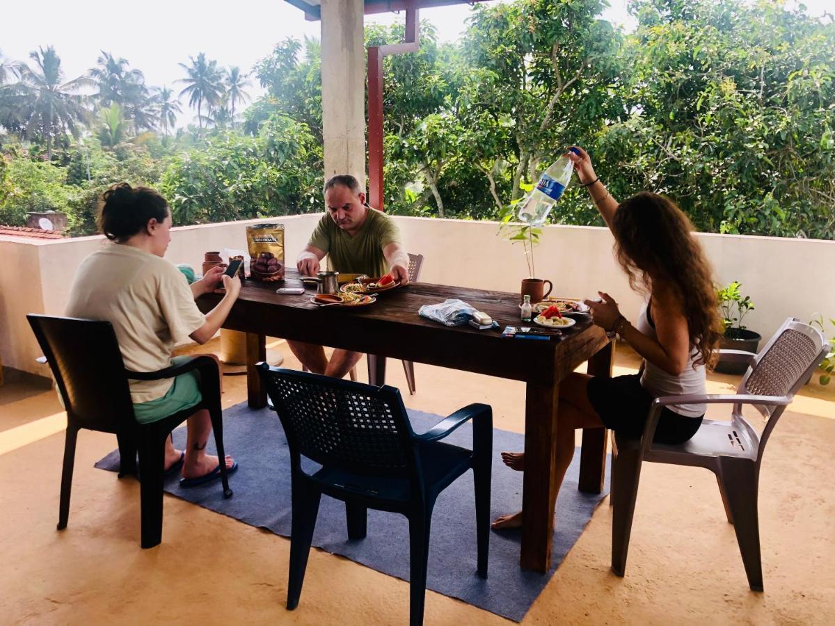 Airport Layover B&B Katunayaka Ngoại thất bức ảnh